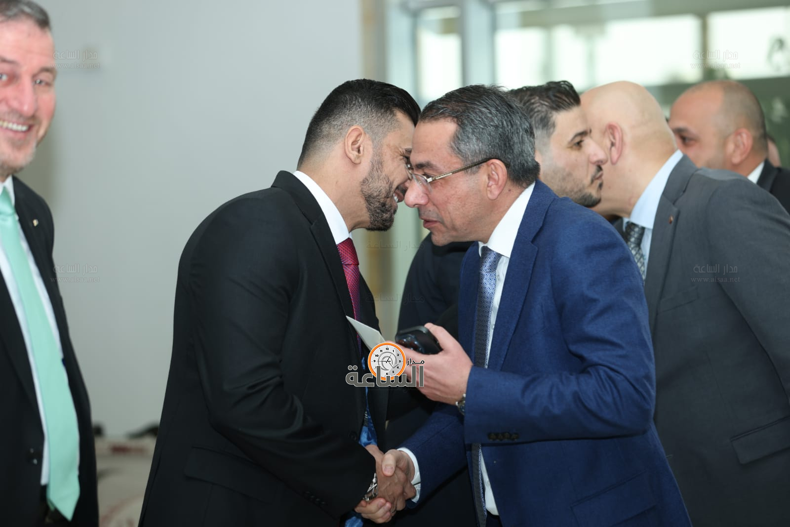 Madar Al-Saa Images 0.7615237038945065