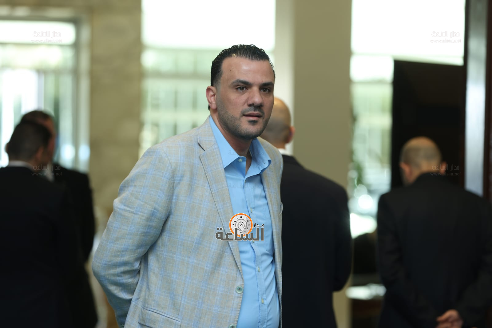 Madar Al-Saa Images 0.8627794320927856