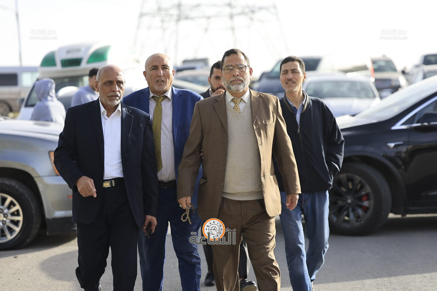 Madar Al-Saa Images 0.43692218585955034