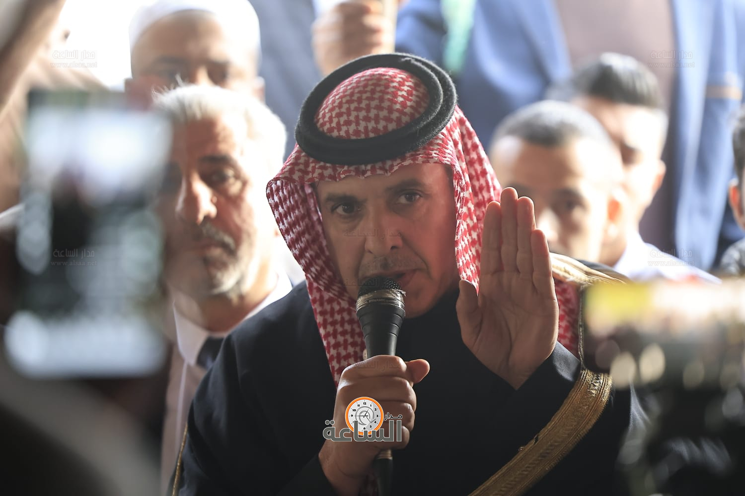 Madar Al-Saa Images 0.6647861735722734