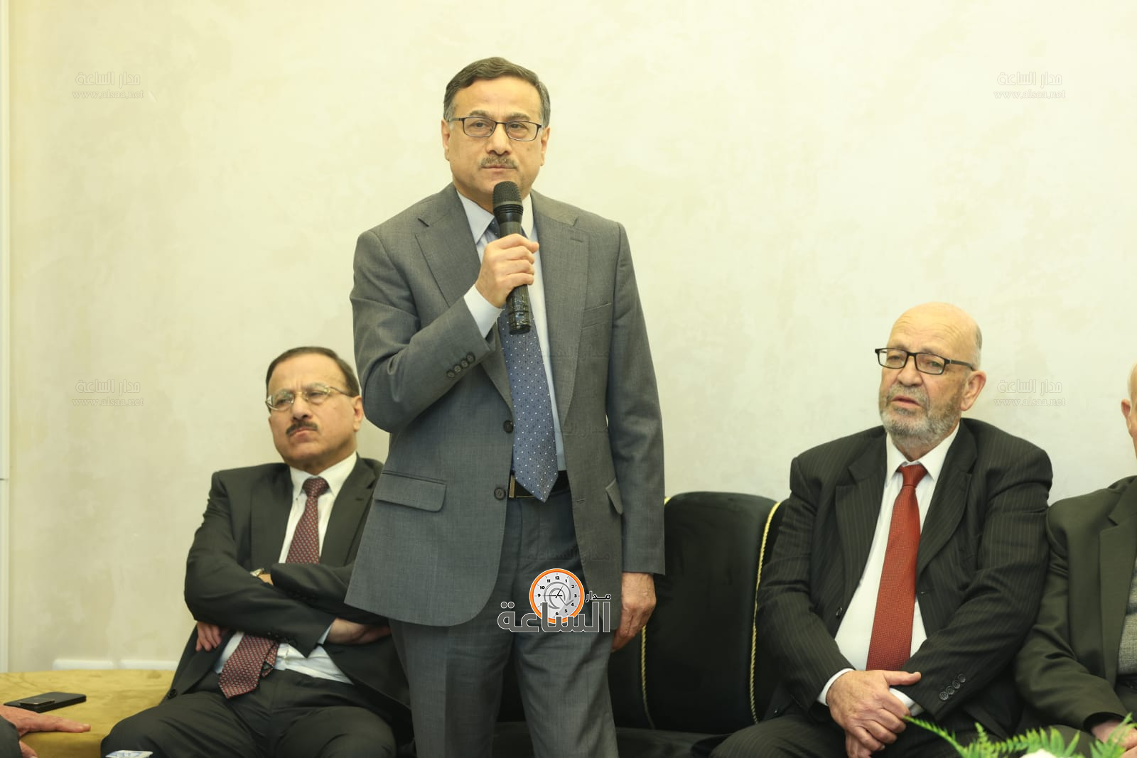 Madar Al-Saa Images 0.18986287198207796