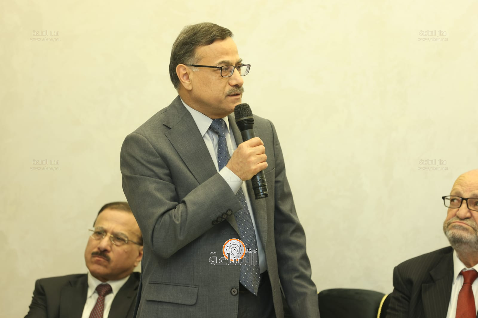 Madar Al-Saa Images 0.8814230810250936