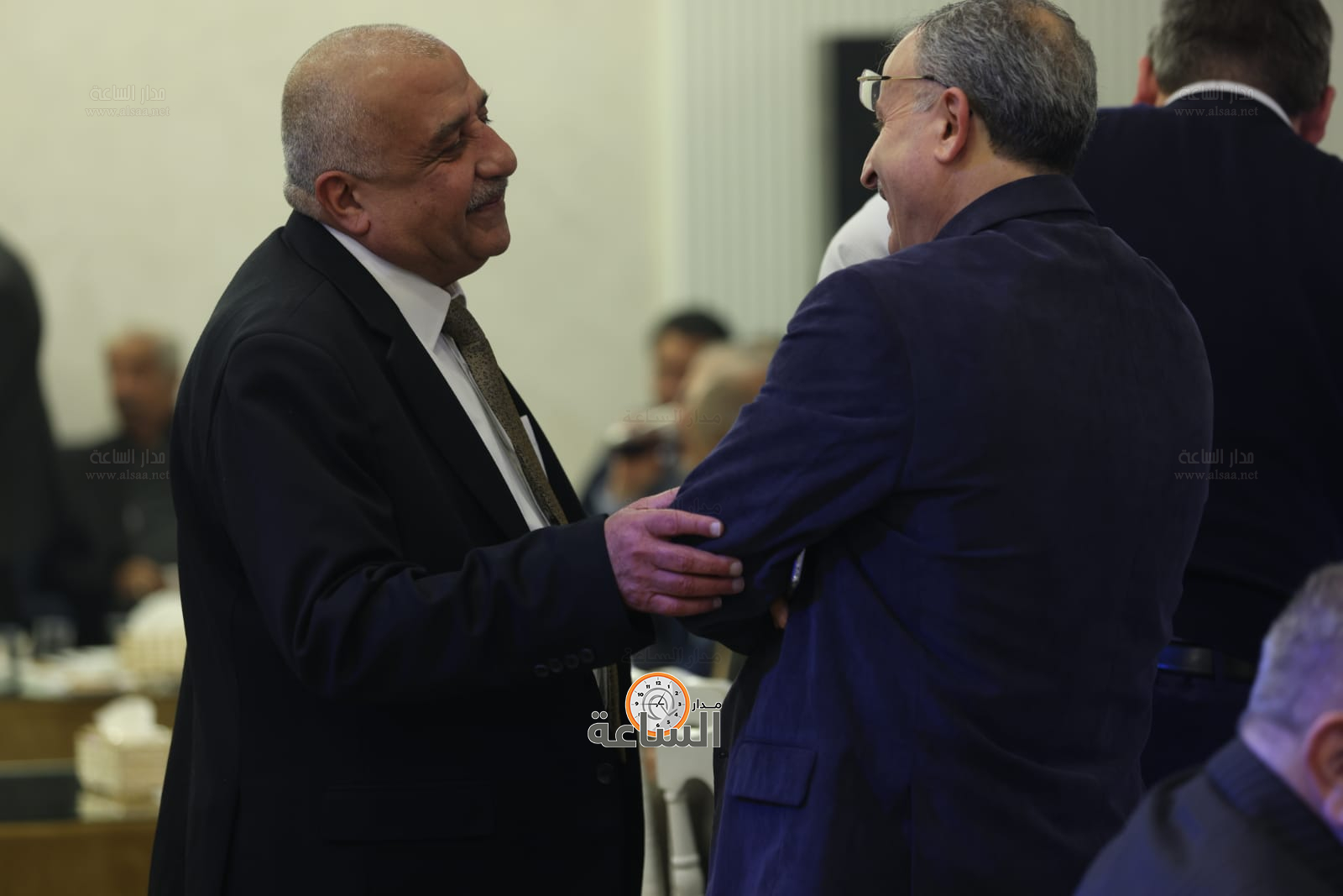 Madar Al-Saa Images 0.8746180781417349