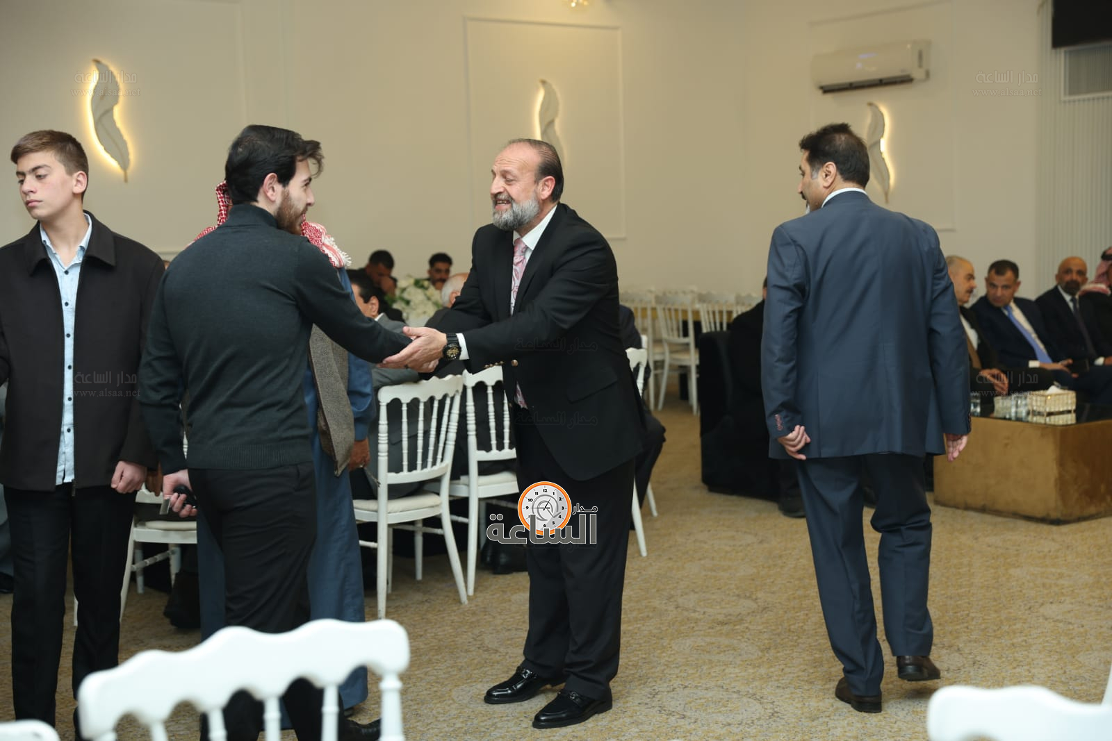 Madar Al-Saa Images 0.7438686665963417