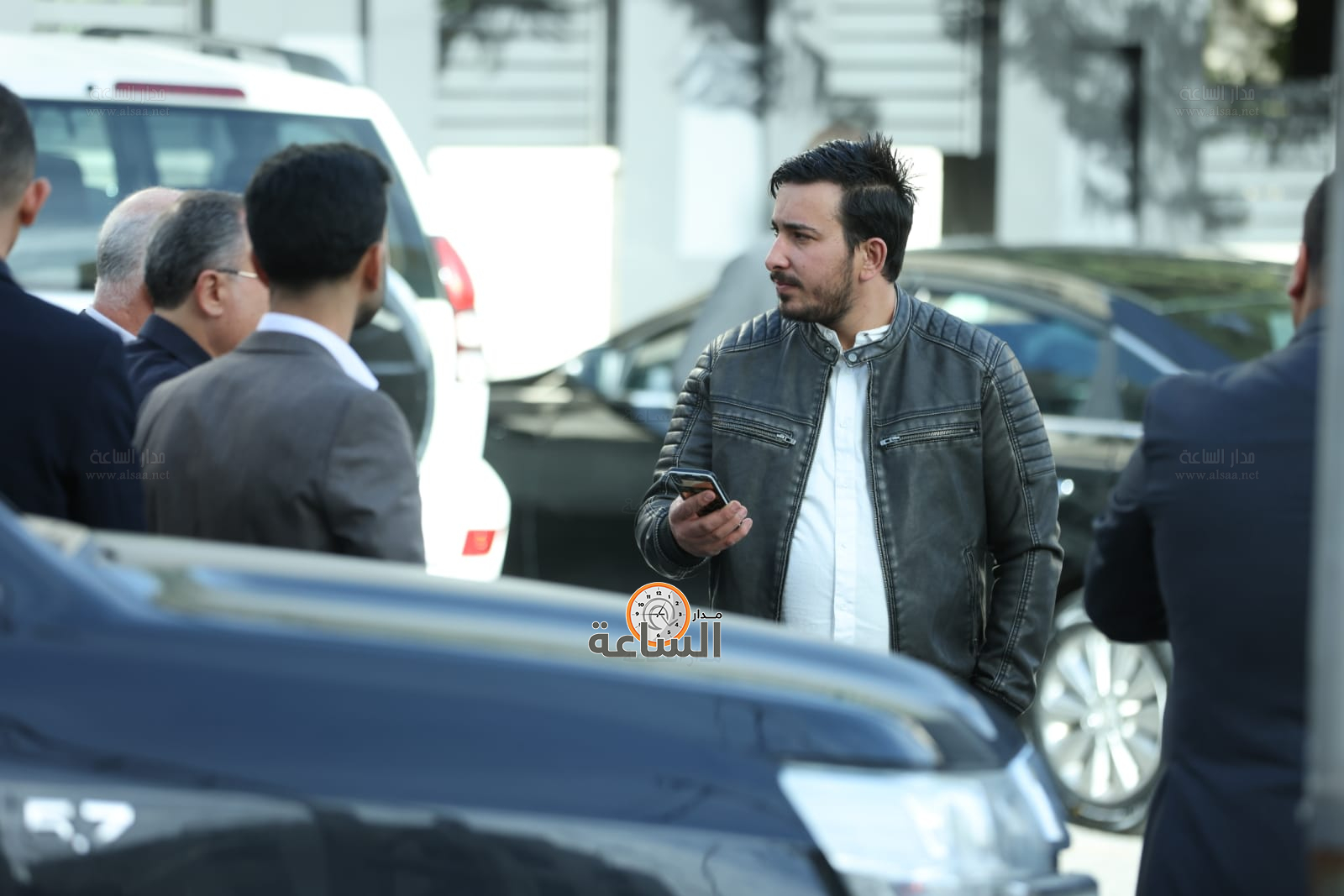 Madar Al-Saa Images 0.00016355473054097125