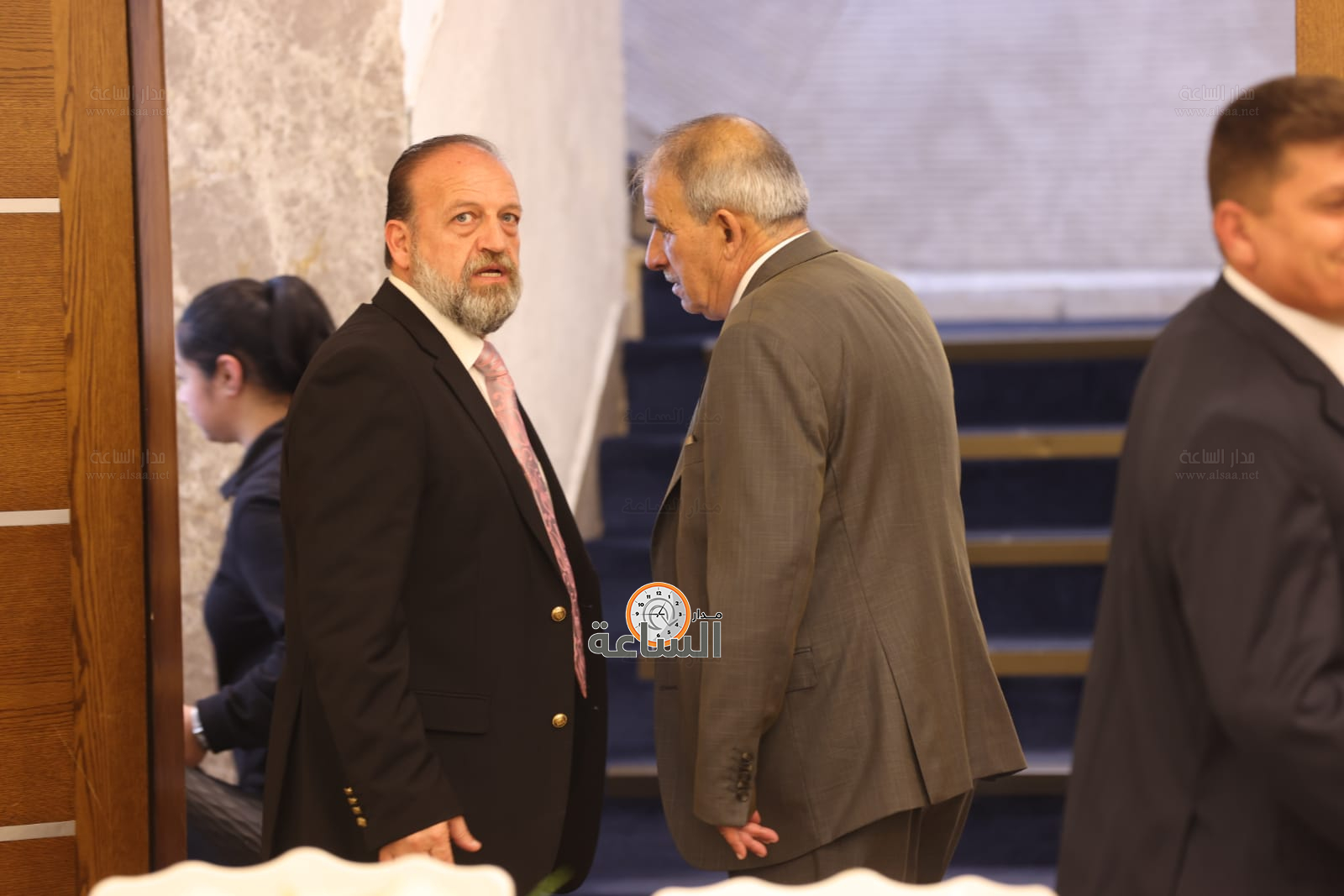 Madar Al-Saa Images 0.4871154281835721