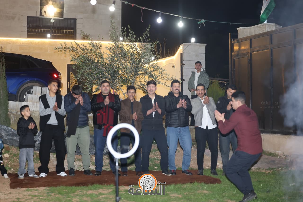 Madar Al-Saa Images 0.013876470704401456