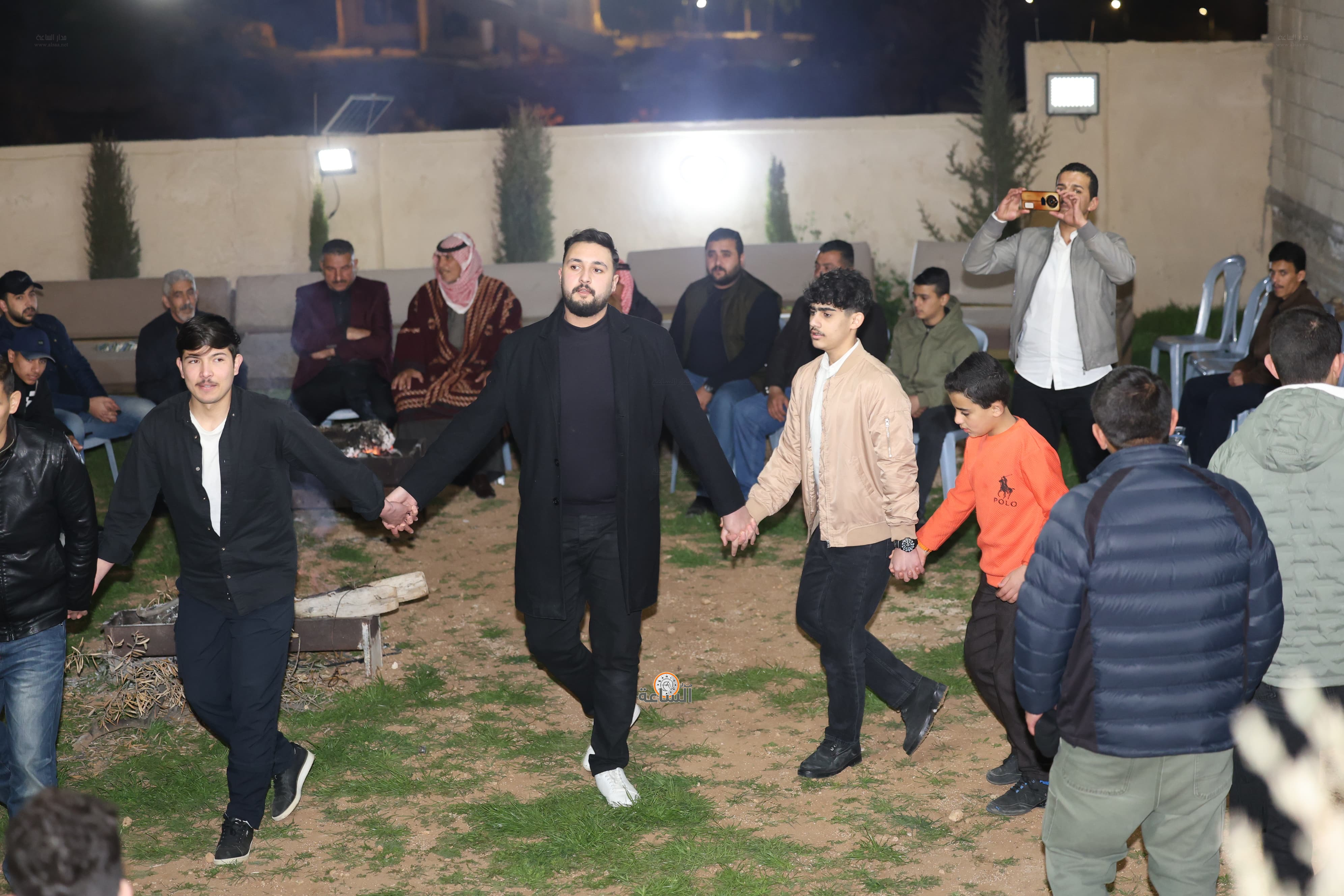 Madar Al-Saa Images 0.9822522346679411