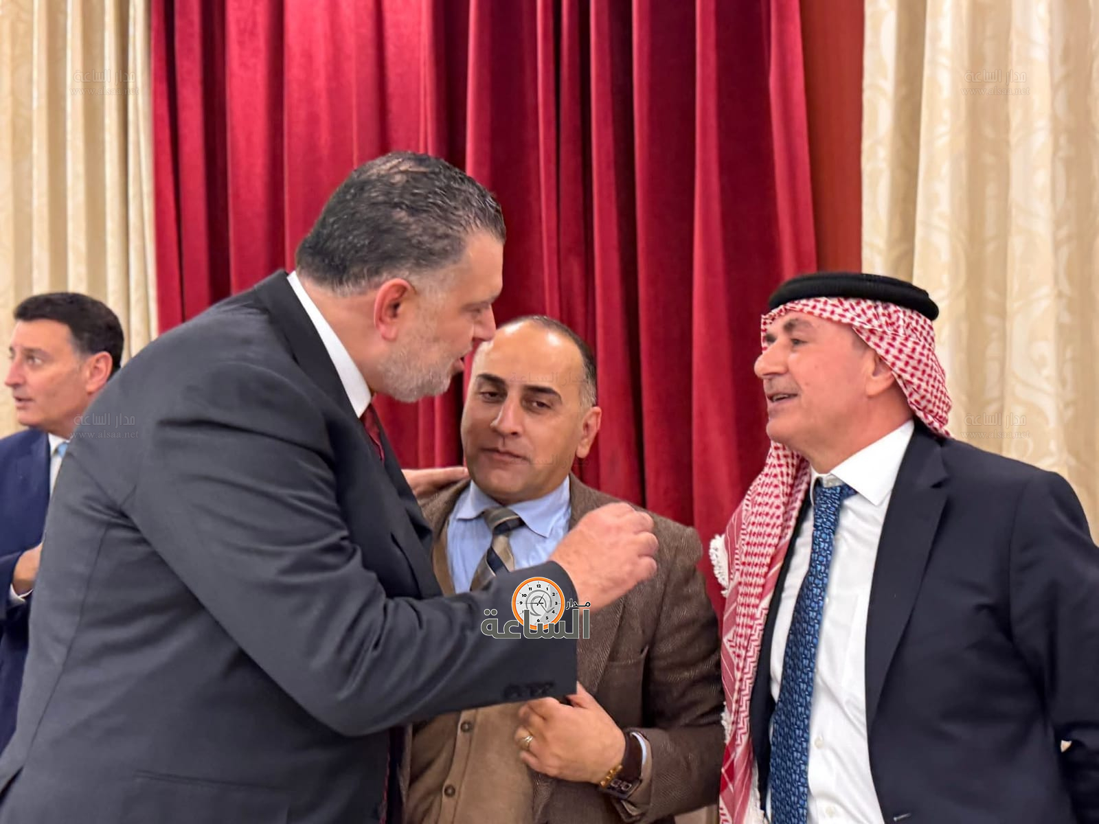 Madar Al-Saa Images 0.43022361240569695