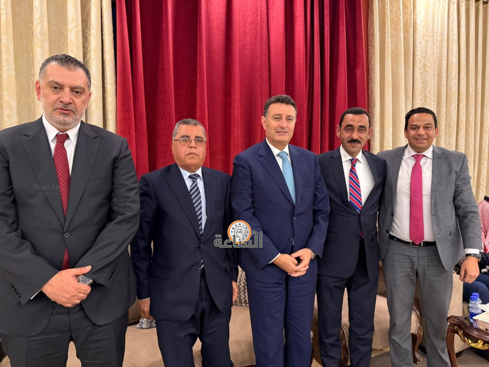 Madar Al-Saa Images 0.13100850684220067