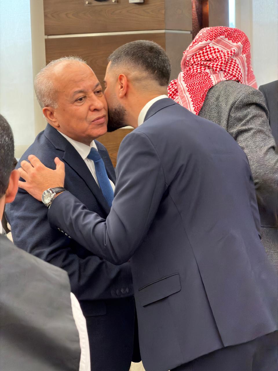 Madar Al-Saa Images 0.361814378309802