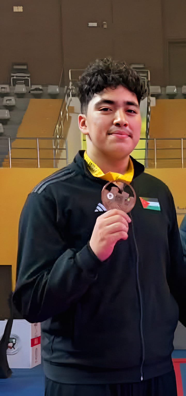 Madar Al-Saa Images 0.5818647813598714