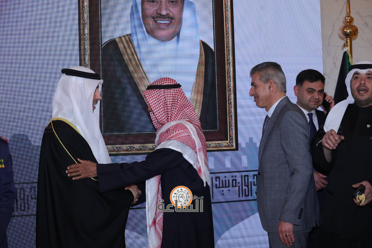 Madar Al-Saa Images 0.564032083218394