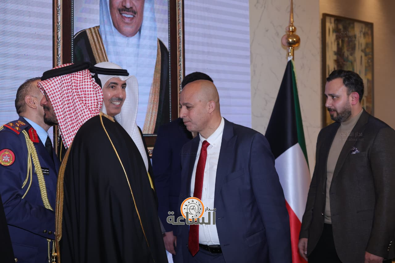 Madar Al-Saa Images 0.22184459042575322