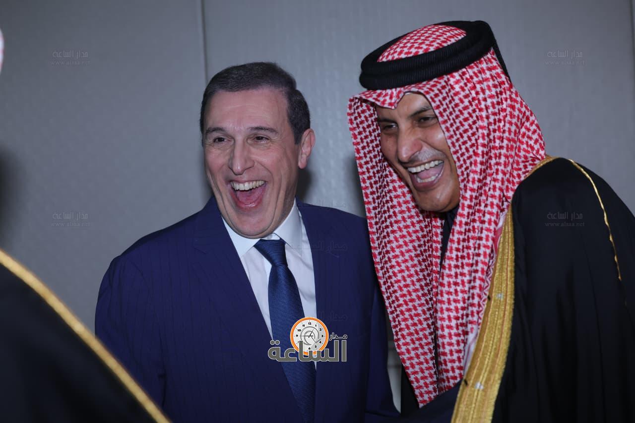 Madar Al-Saa Images 0.7782597773193007