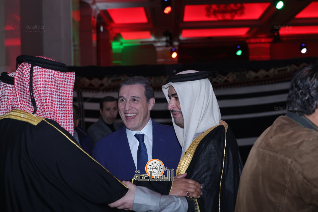 Madar Al-Saa Images 0.9921861635117617