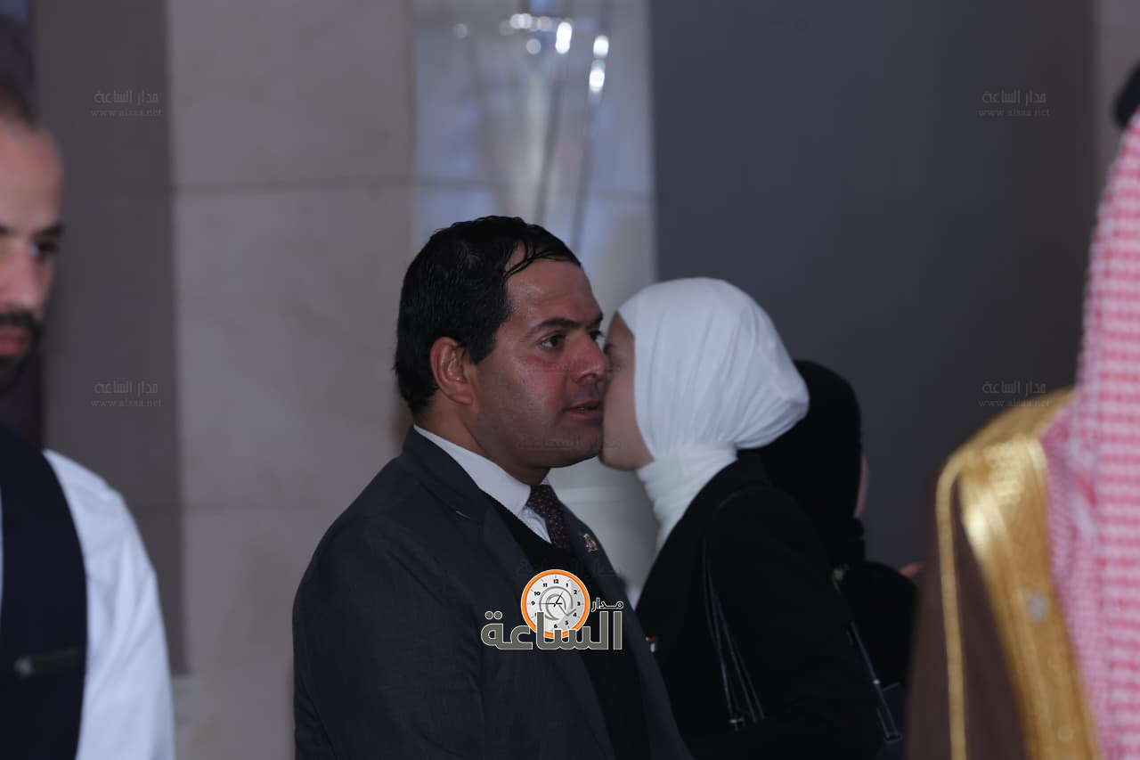 Madar Al-Saa Images 0.08057085977620537