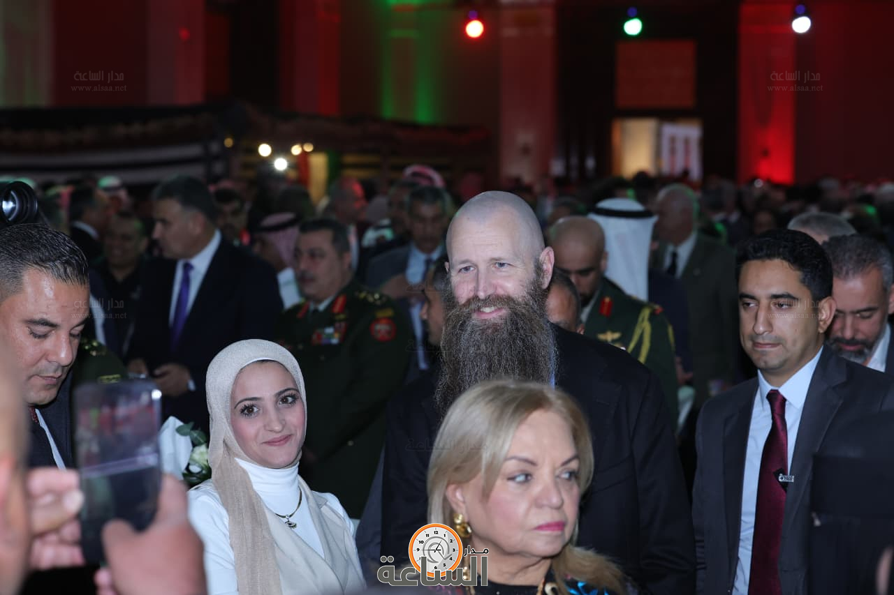 Madar Al-Saa Images 0.44917296411597396