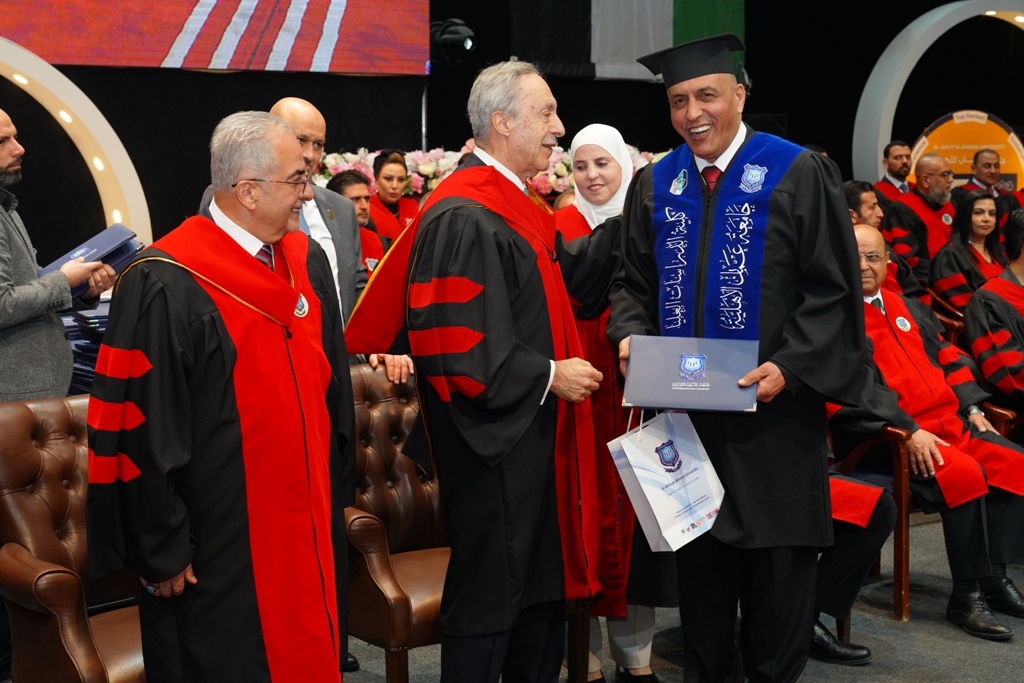 Madar Al-Saa Images 0.2572683800125898