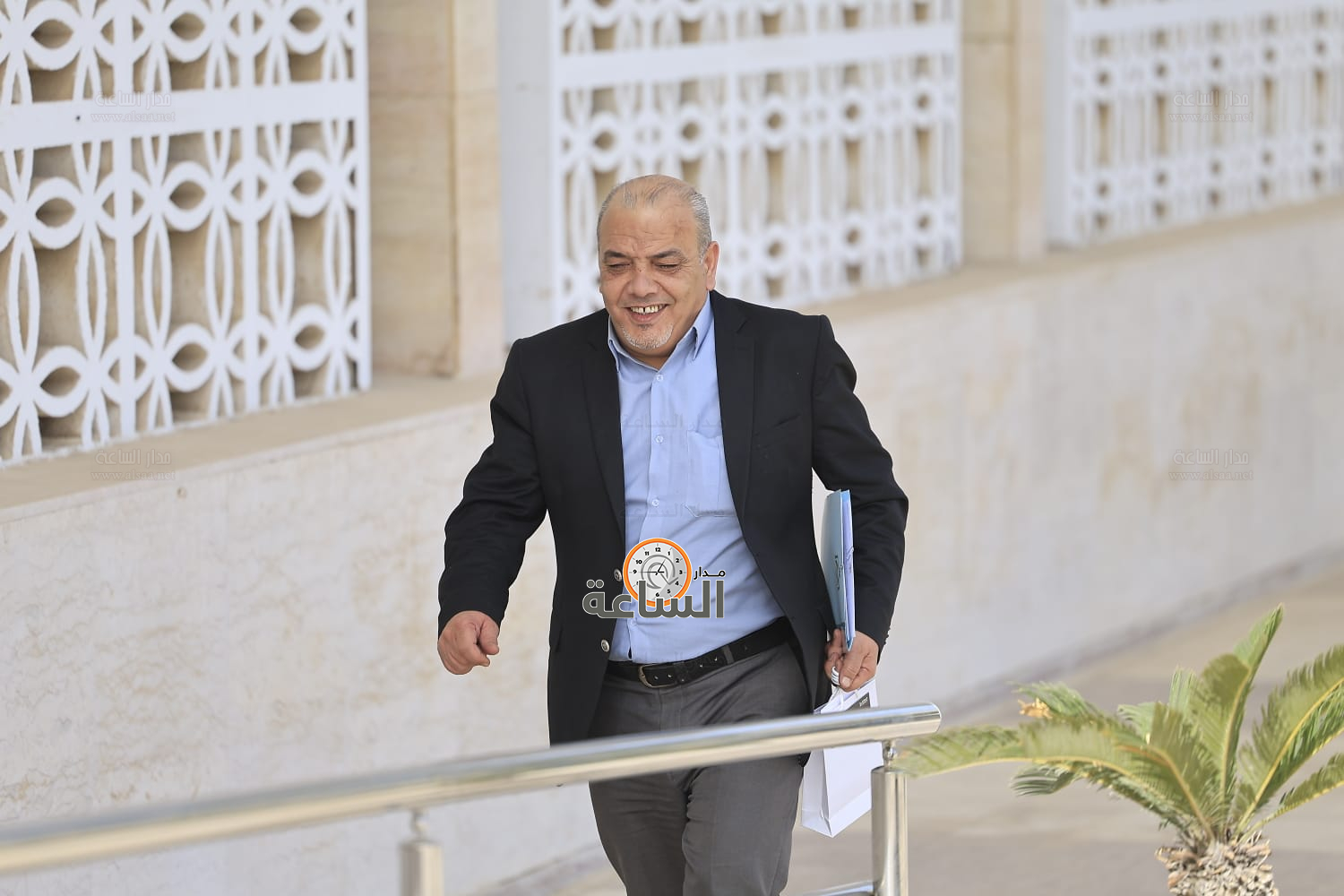 Madar Al-Saa Images 0.32890364972005093