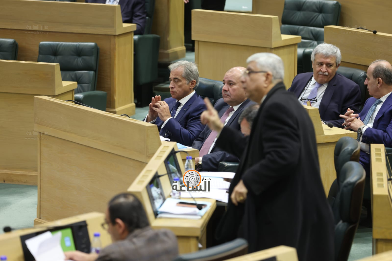 Madar Al-Saa Images 0.6355923864417388