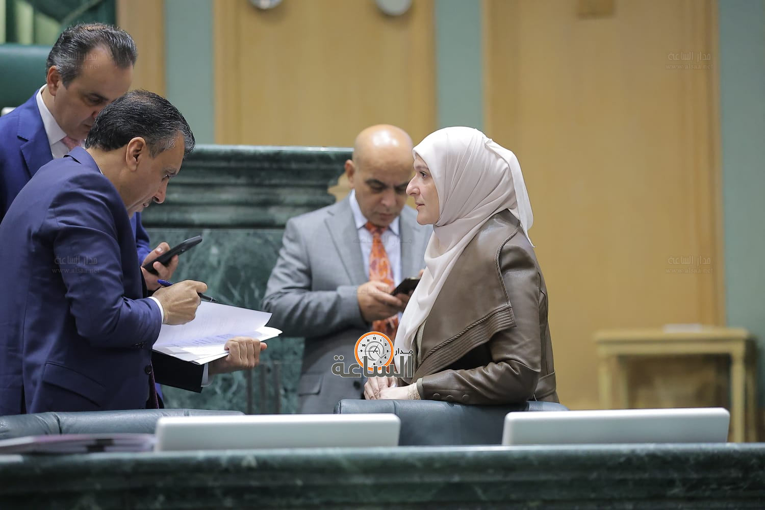 Madar Al-Saa Images 0.025606406452451713