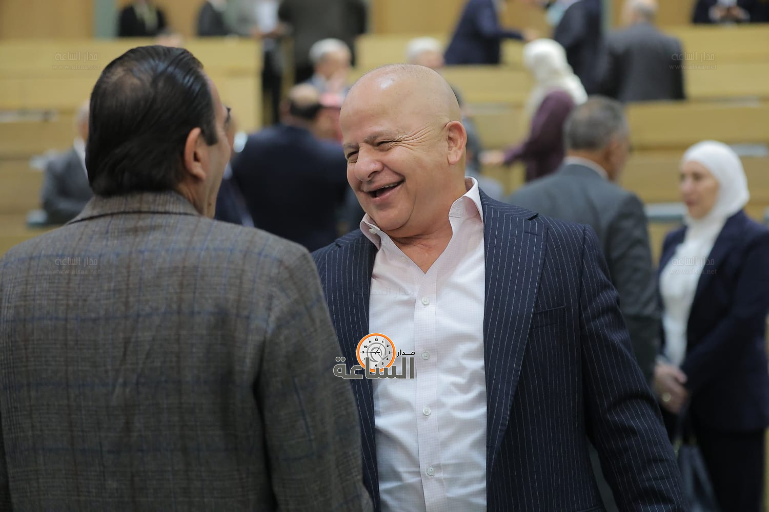 Madar Al-Saa Images 0.81400038332636