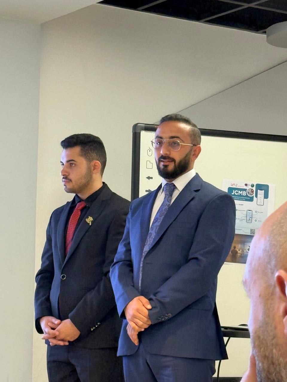 Madar Al-Saa Images 0.5841354976073985