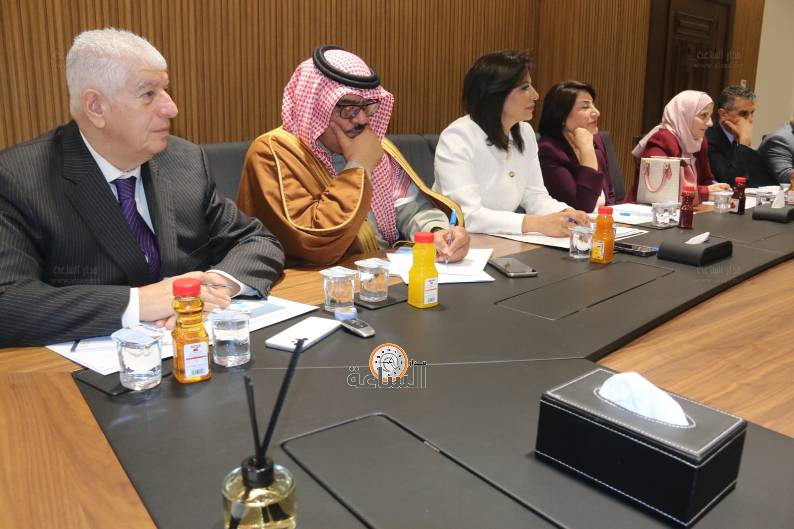 Madar Al-Saa Images 0.9889139609633573