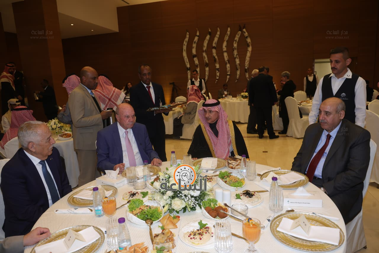 Madar Al-Saa Images 0.024494479330508523