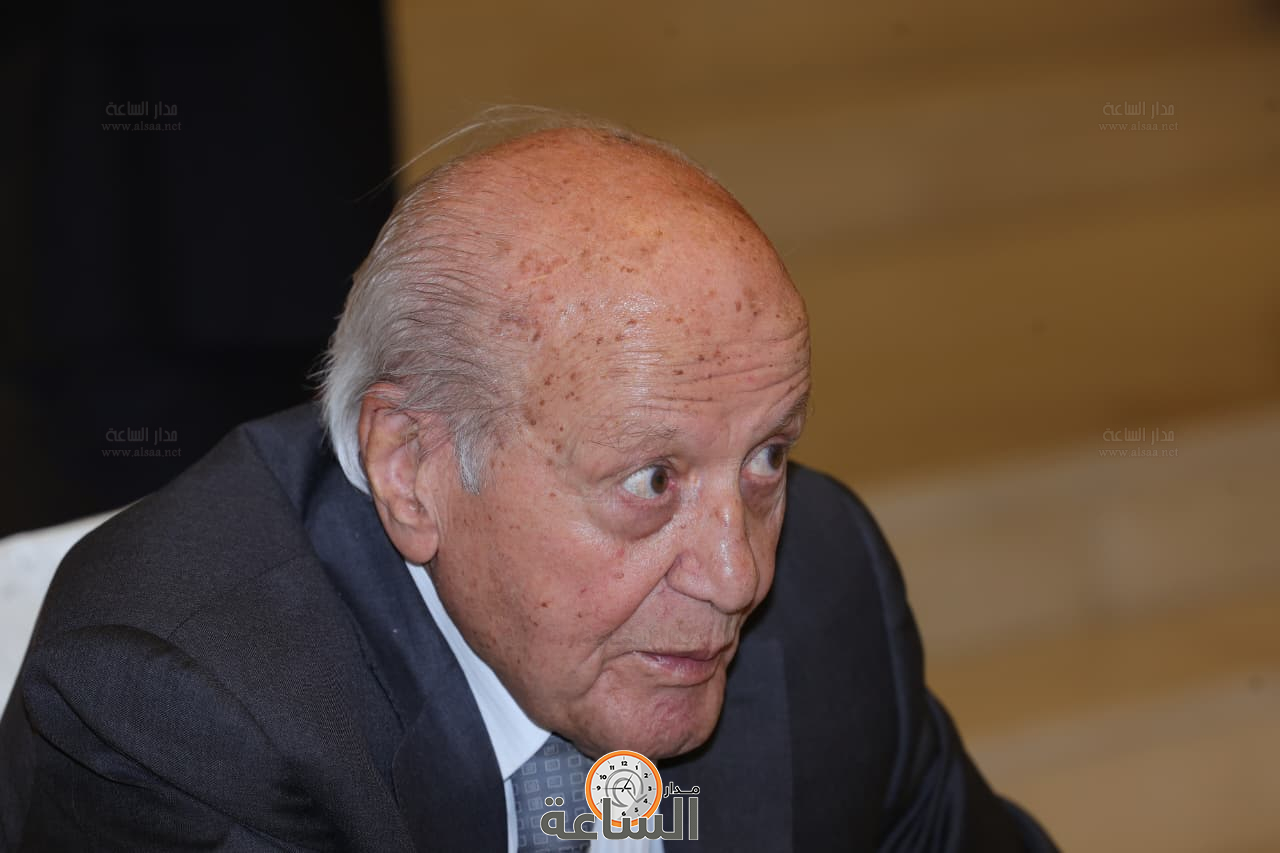 Madar Al-Saa Images 0.1610863914289169