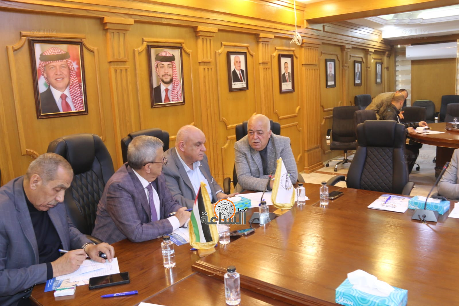 Madar Al-Saa Images 0.31919582361146104