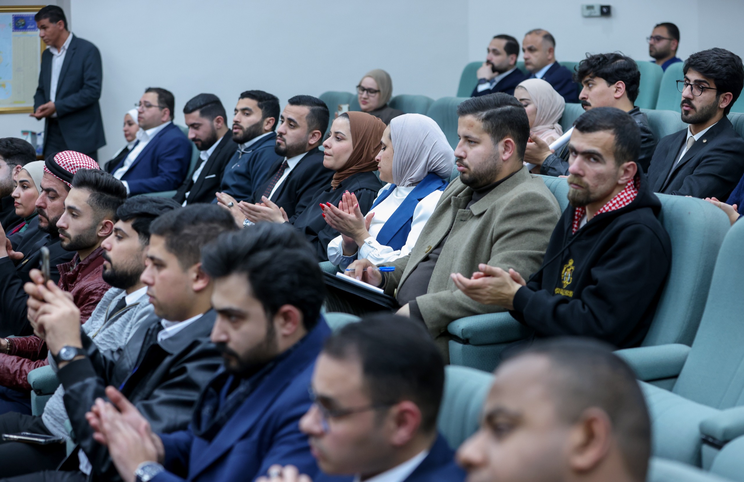 Madar Al-Saa Images 0.6203371067789298