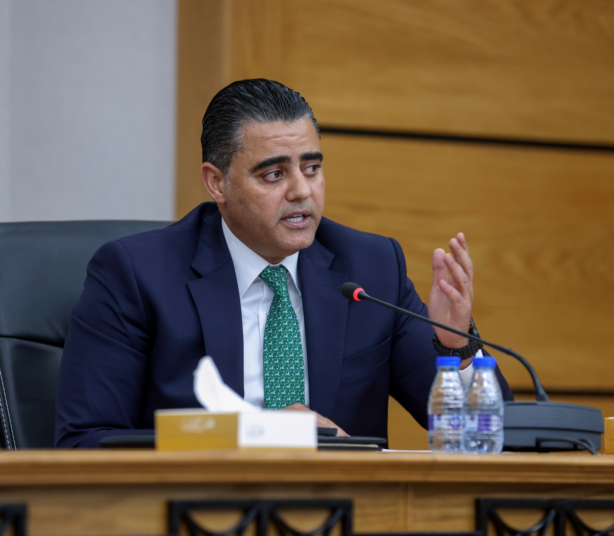 Madar Al-Saa Images 0.6517194981439342