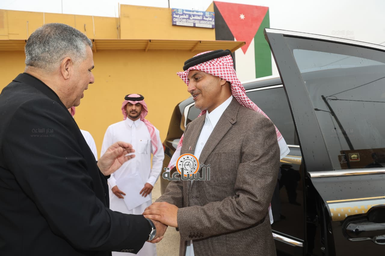 Madar Al-Saa Images 0.4659945880750488