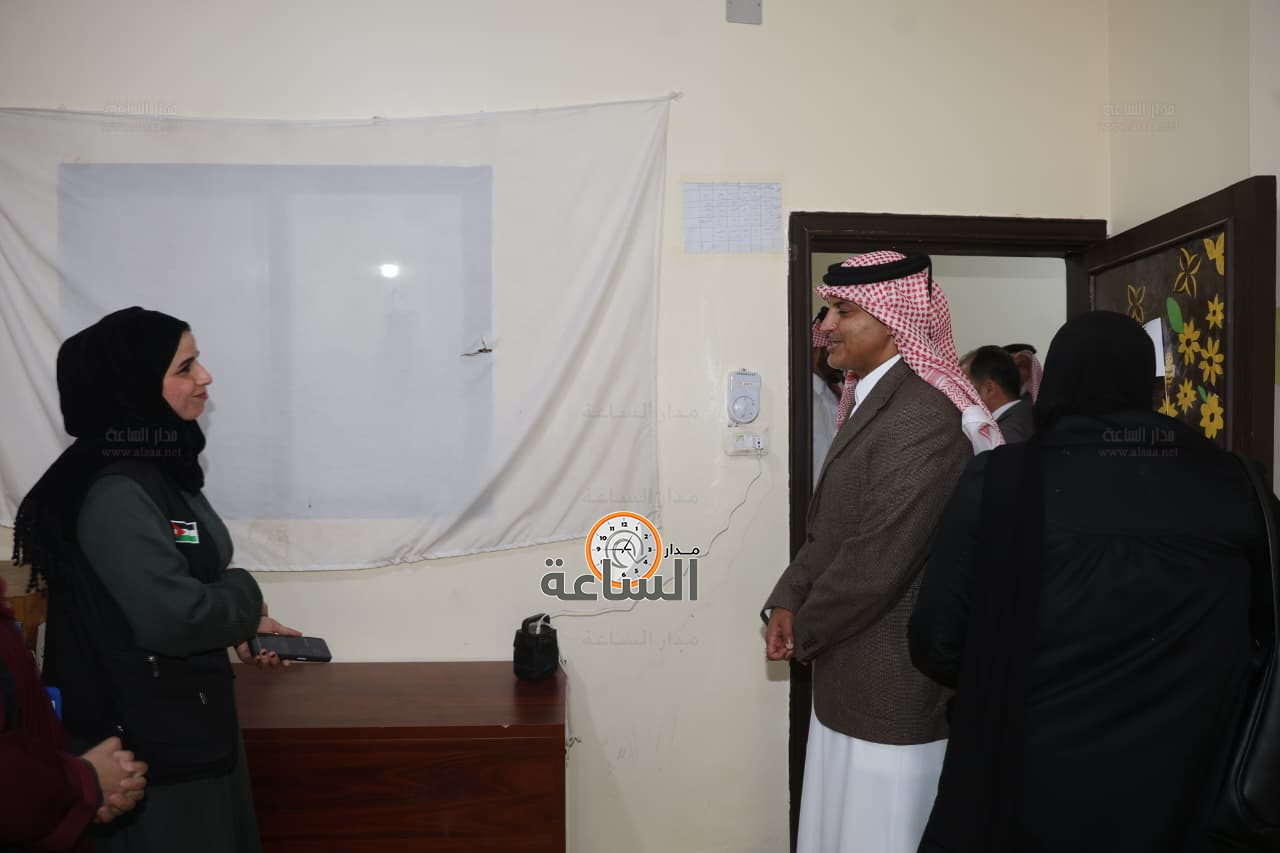 Madar Al-Saa Images 0.1730645358850007