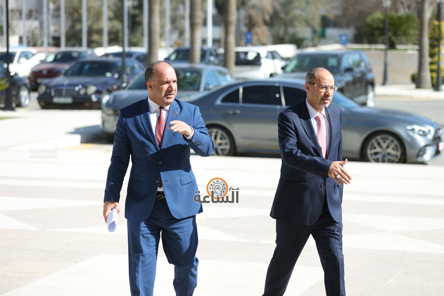 Madar Al-Saa Images 0.6340468356754643