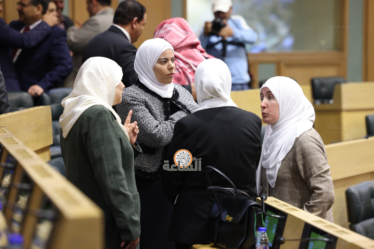 Madar Al-Saa Images 0.6459755515752416