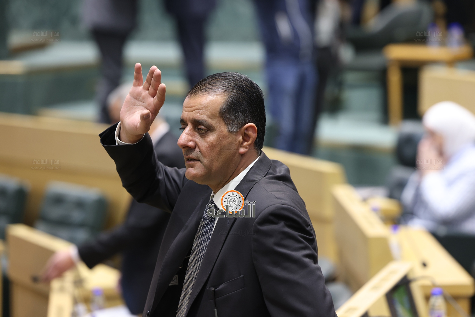 Madar Al-Saa Images 0.4385240329373471