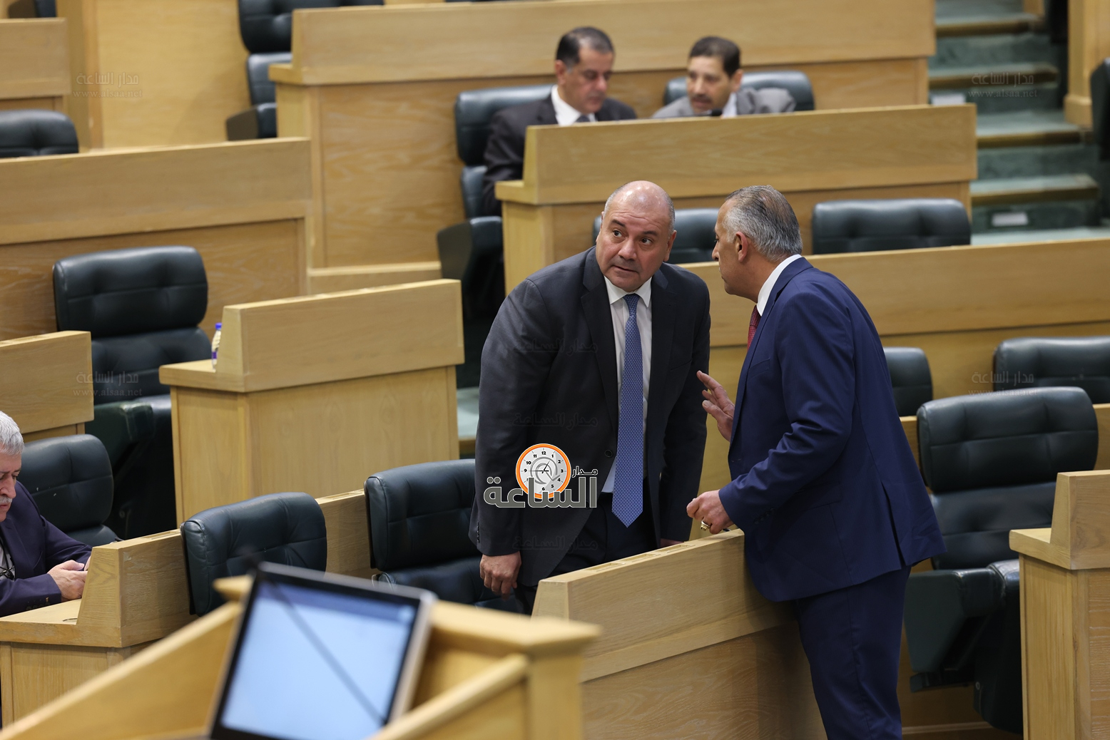 Madar Al-Saa Images 0.7373686427324377