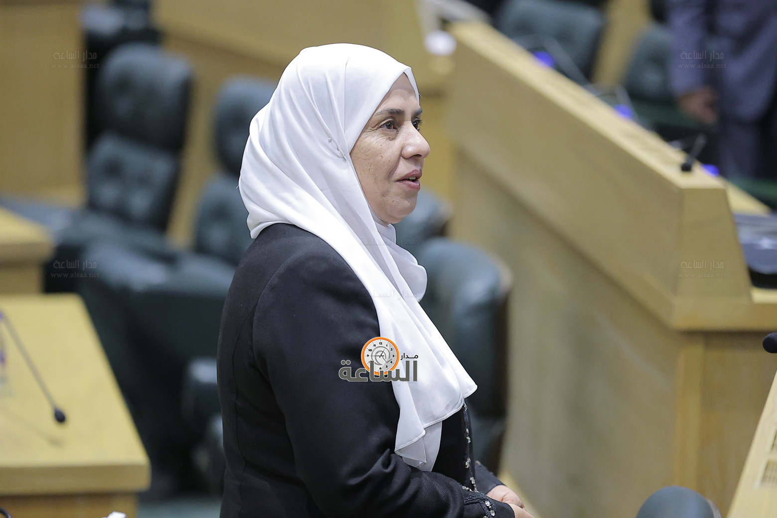 Madar Al-Saa Images 0.38927087325778575