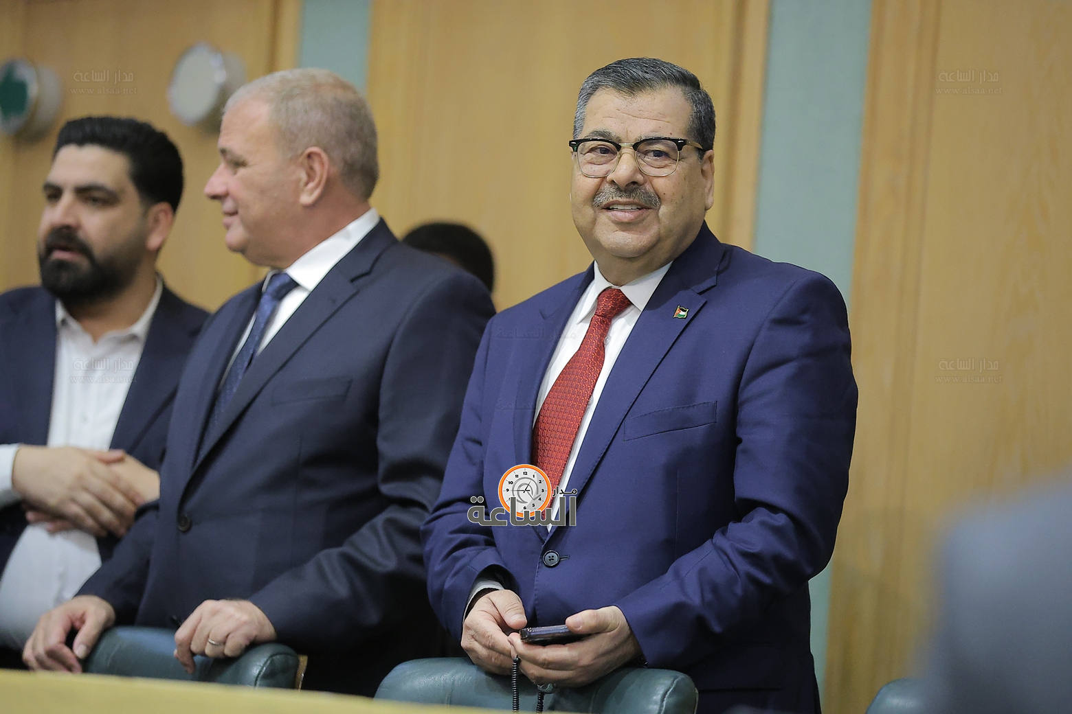 Madar Al-Saa Images 0.563485289183939