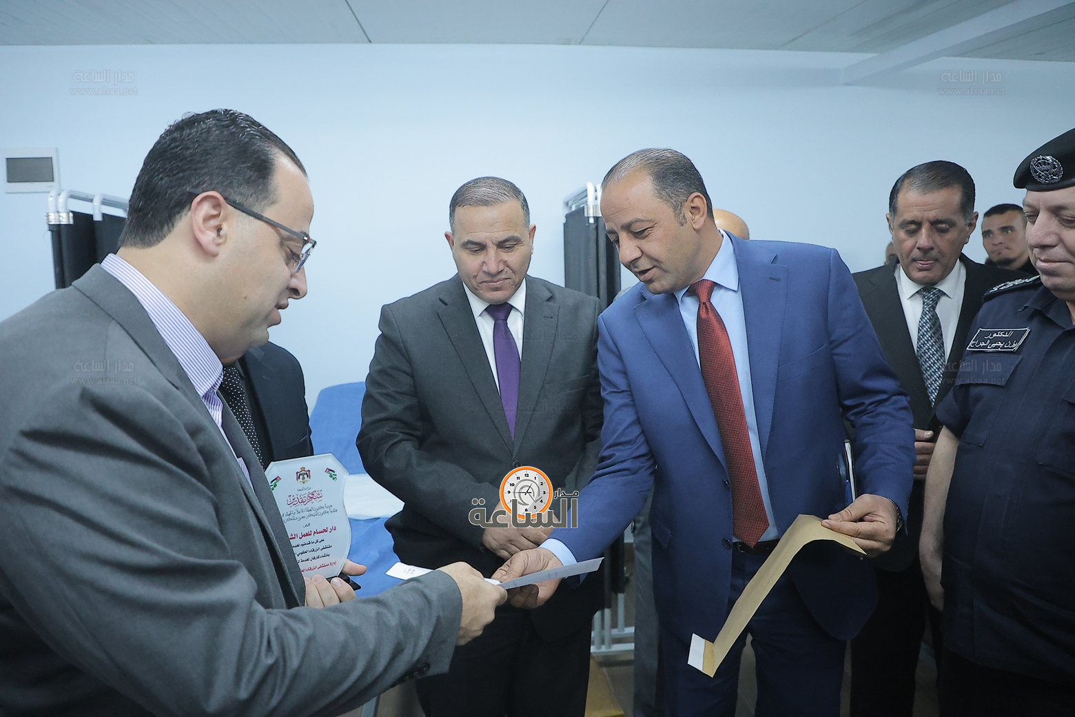 Madar Al-Saa Images 0.7517837537787195