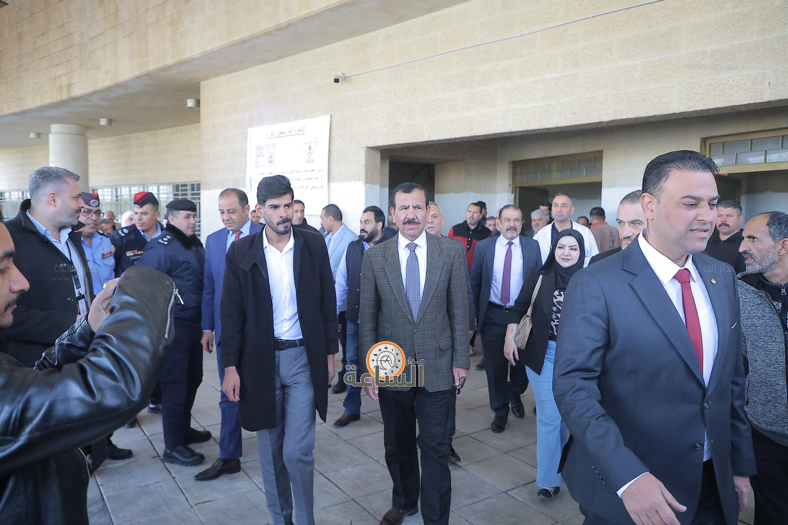 Madar Al-Saa Images 0.12105703754487218