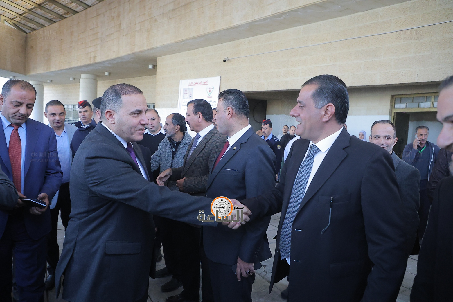 Madar Al-Saa Images 0.1730960659652886