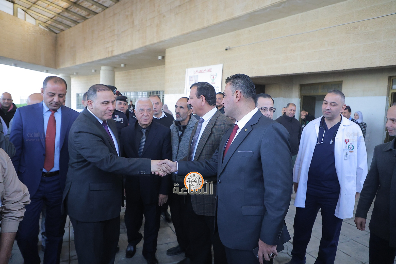 Madar Al-Saa Images 0.23004844123440615