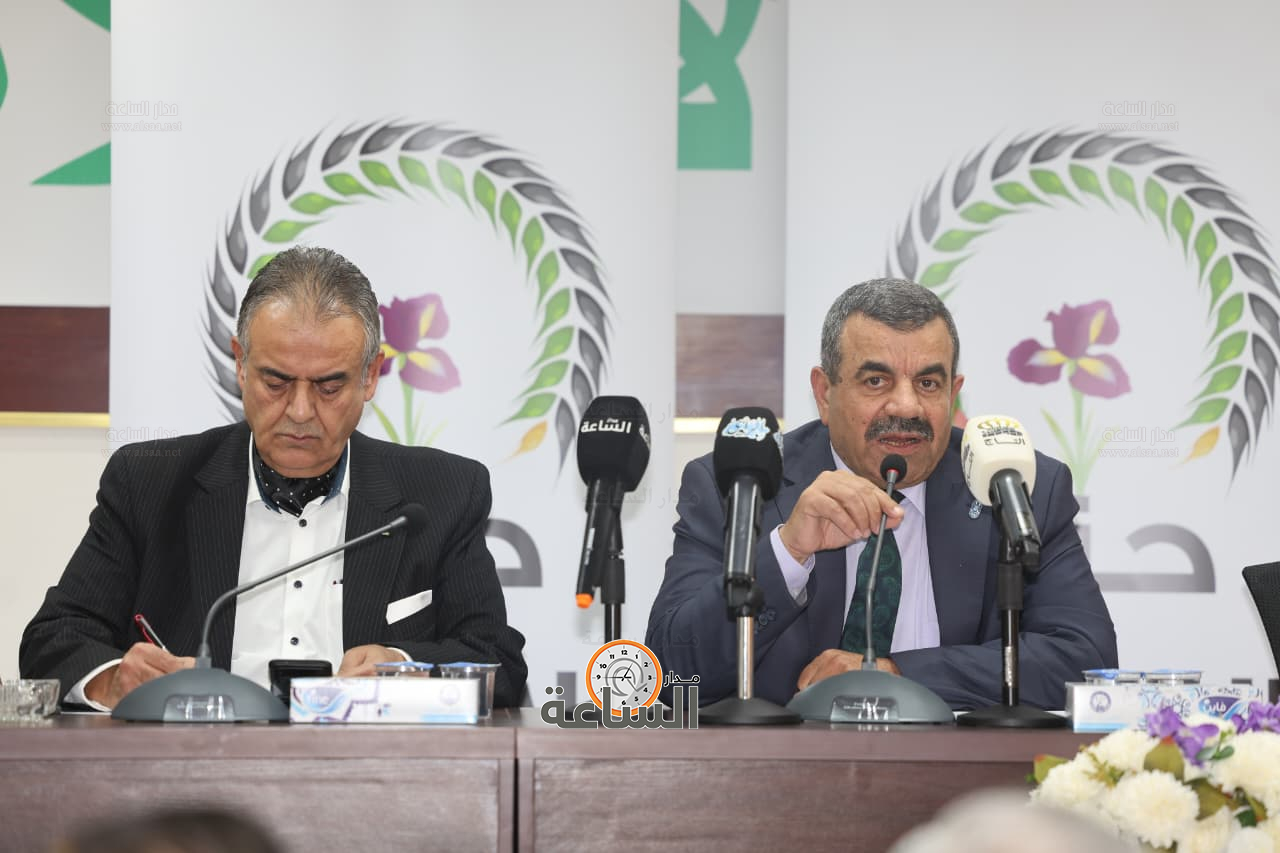 Madar Al-Saa Images 0.8753808514287388