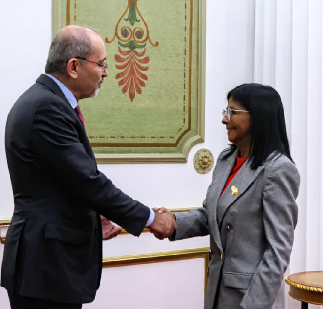 Madar Al-Saa Images 0.007183084656302241