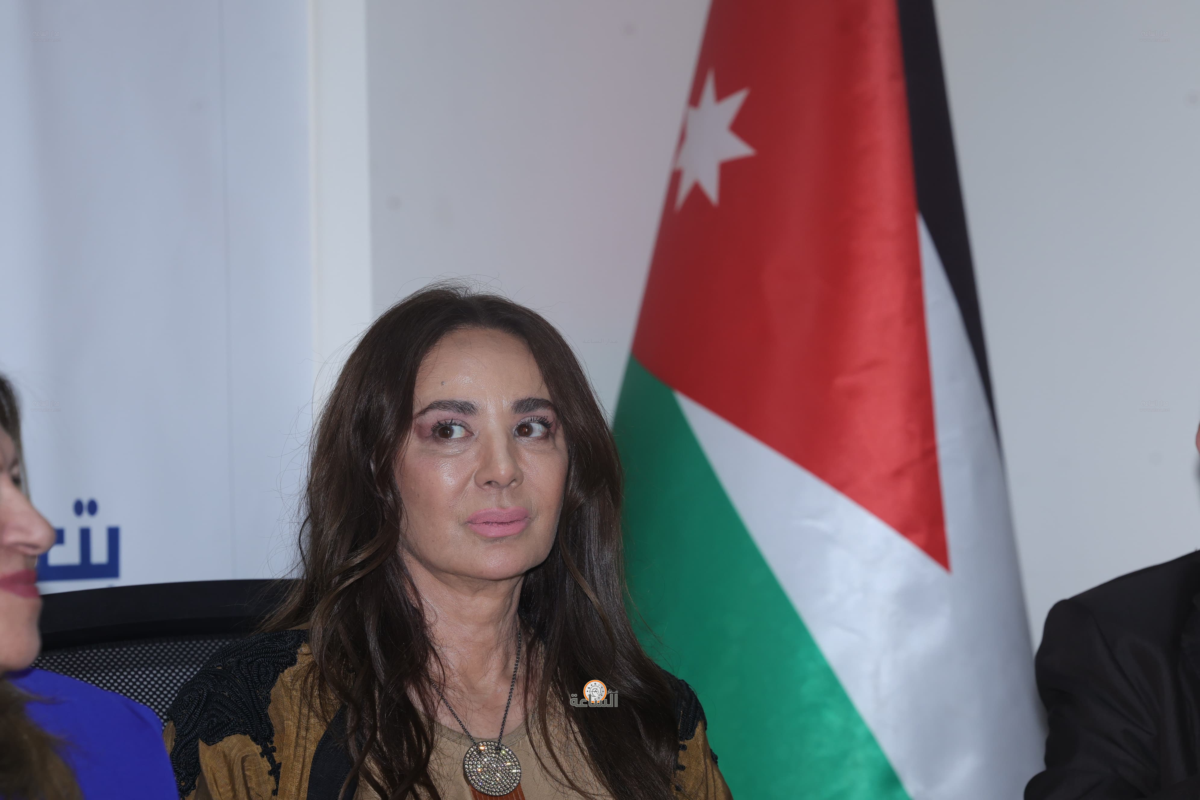 Madar Al-Saa Images 0.6364415391200234