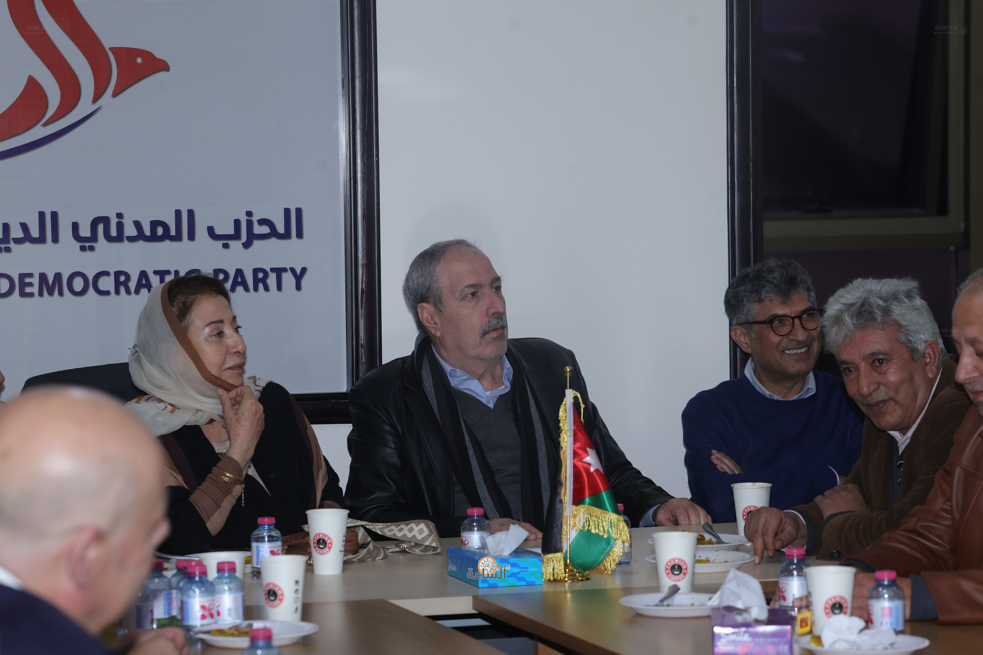 Madar Al-Saa Images 0.01355233388790078